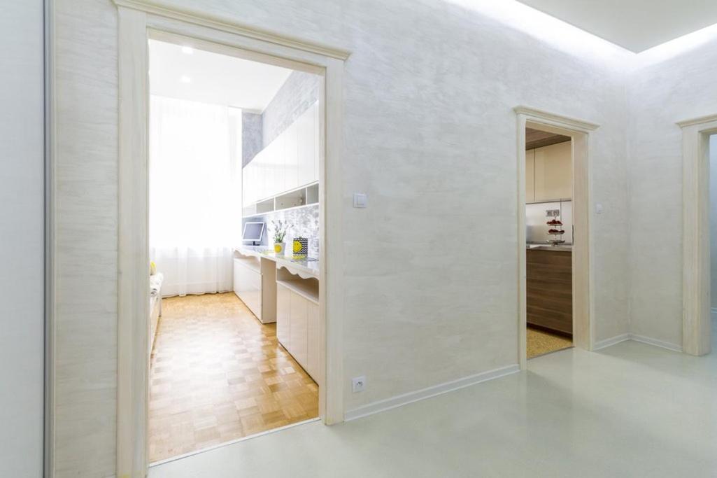 Stylish Apartment 5 Minutes Walk From City Center Prague Extérieur photo