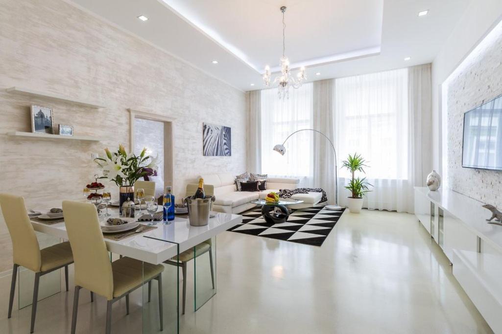 Stylish Apartment 5 Minutes Walk From City Center Prague Extérieur photo